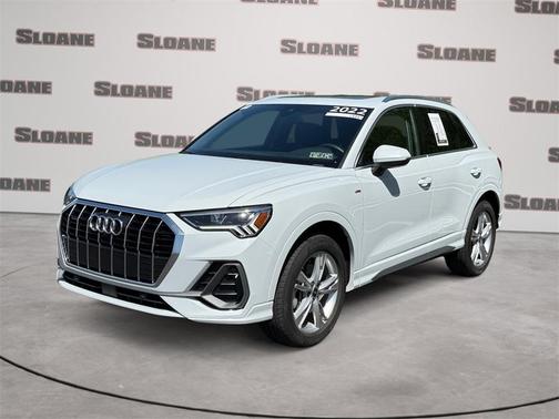 2022 Audi Q3 45 S line Premium