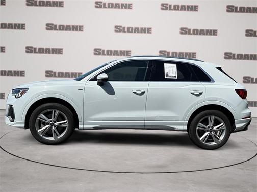 2022 Audi Q3 45 S line Premium