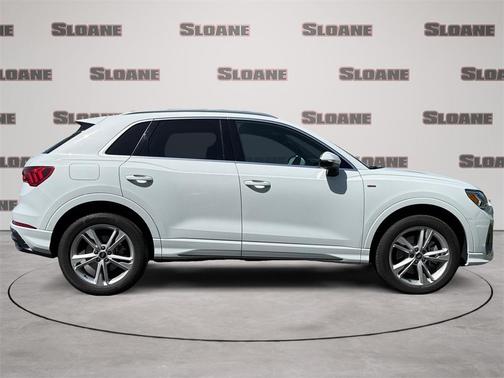 2022 Audi Q3 45 S line Premium