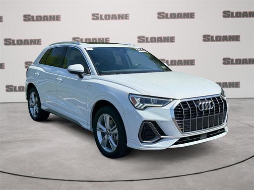 2022 Audi Q3 45 S line Premium