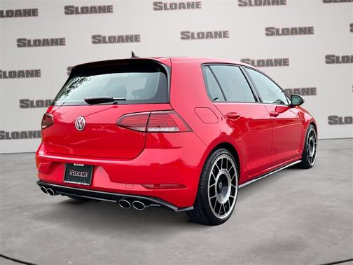 2018 Volkswagen Golf R 2.0T w/DCC & Navigation