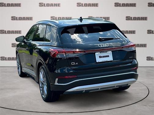 2025 Audi Q4 e-tron 55 quattro Premium