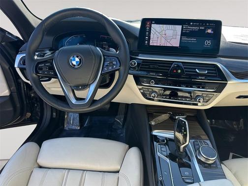 2022 BMW 530 i xDrive
