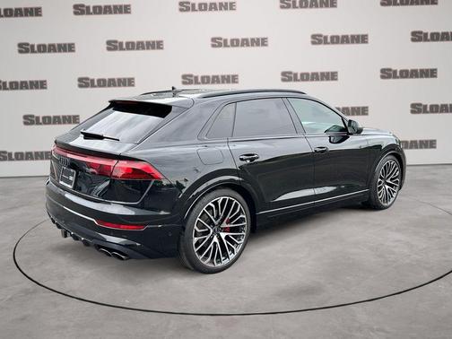 Mythos Black Metallic 2024 Audi SQ8 4.0T Prestige