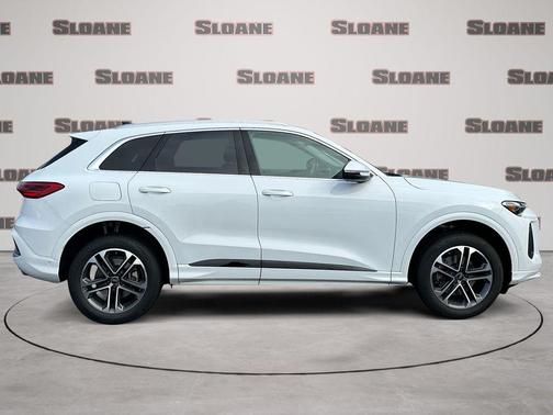 Arkona White 2025 Audi Q5 2.0T quattro Premium