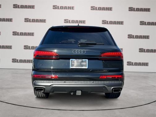 2025 Audi Q7 45 Premium Plus