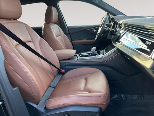 2025 Audi Q7 45 Premium Plus