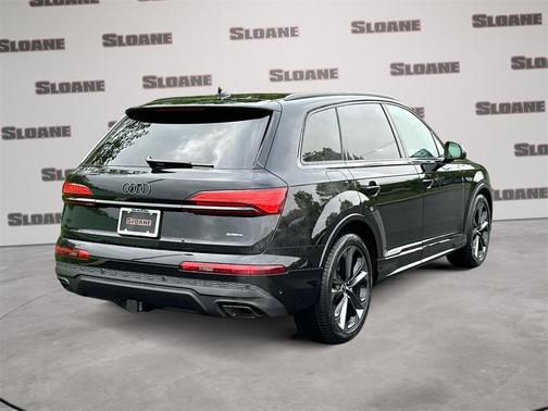 2025 Audi Q7 55 Premium