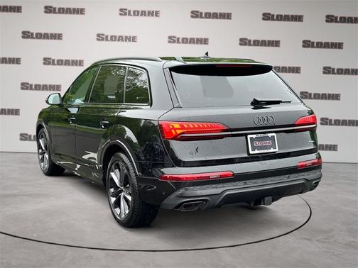 2025 Audi Q7 55 Premium