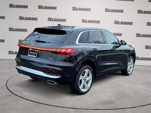 2025 Audi Q5 2.0T quattro Premium