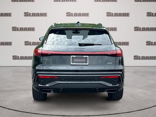Black 2026 Audi Q5