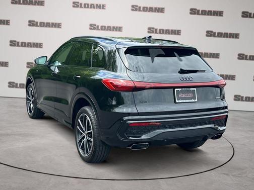 Black 2026 Audi Q5
