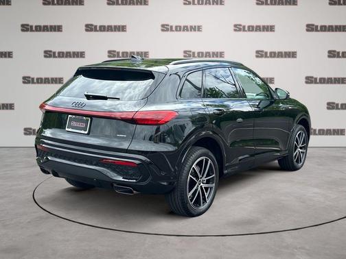Black 2026 Audi Q5