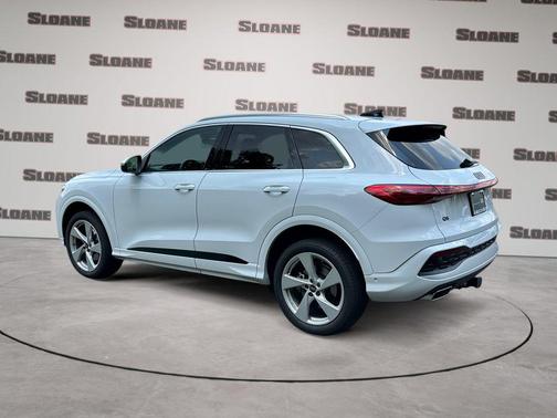 Glacier White Metallic 2025 Audi Q5 2.0T quattro Premium