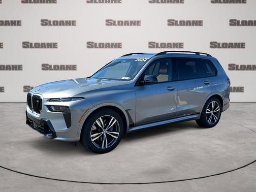 Skyscraper Gray Metallic 2024 BMW X7 M60i