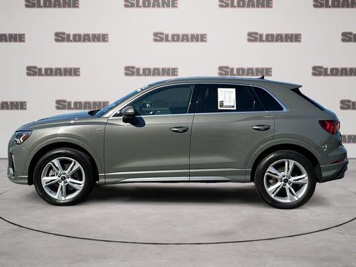 Chronos Gray Metallic 2023 Audi Q3 45 S line Premium