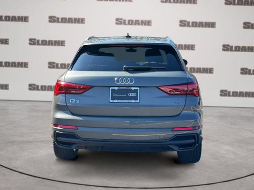 Chronos Gray Metallic 2023 Audi Q3 45 S line Premium