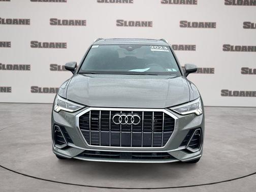 Chronos Gray Metallic 2023 Audi Q3 45 S line Premium