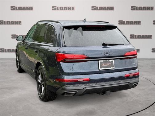 2025 Audi Q7 55 Premium