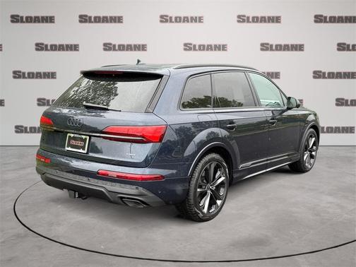 2025 Audi Q7 55 Premium