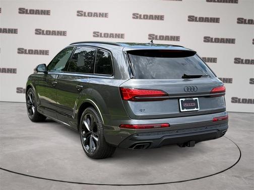 2025 Audi Q7 55 Premium