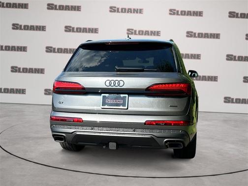 2025 Audi Q7 55 Premium