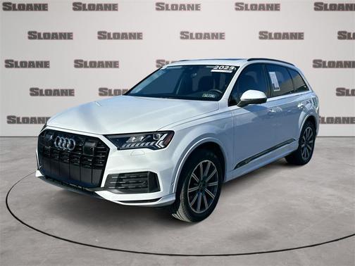 2023 Audi Q7 45 Premium Plus