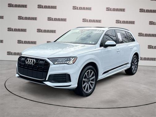 2023 Audi Q7 45 Premium Plus