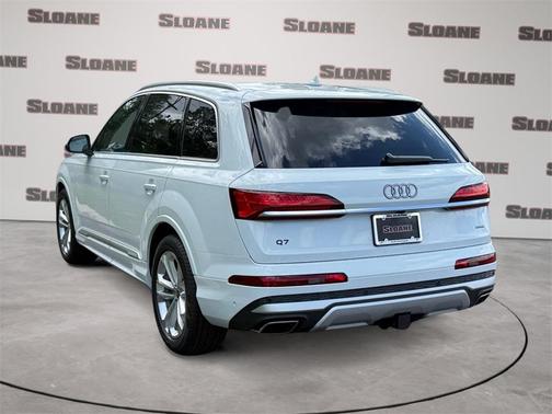 2025 Audi Q7 55 Premium