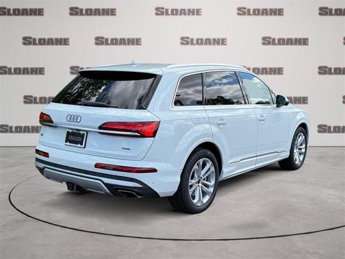 2025 Audi Q7 55 Premium