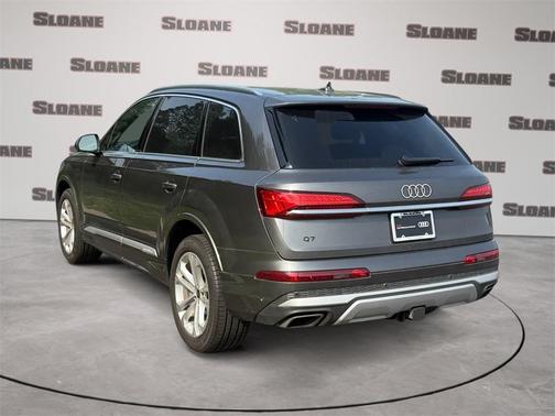 2025 Audi Q7 55 Premium Plus