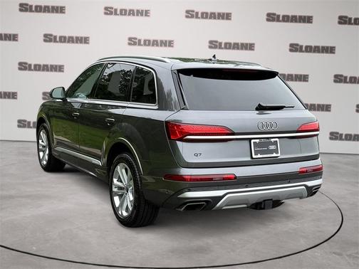 2025 Audi Q7 55 Premium Plus