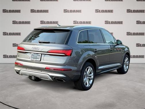 2025 Audi Q7 55 Premium Plus