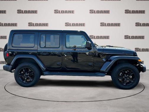 Black Clearcoat 2021 Jeep Wrangler Unlimited Sahara Altitude