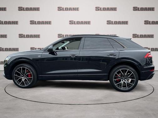 Orca Black Metallic 2019 Audi Q8 3.0T Premium
