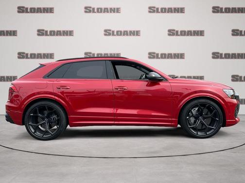 Chili Red Metallic 2025 Audi RS Q8 4.0T quattro
