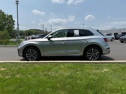 2021 Audi Q5 40 Premium Plus