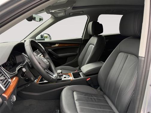 2021 Audi Q5 40 Premium Plus