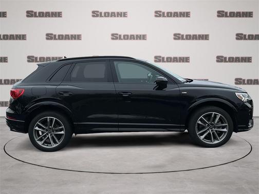 2022 Audi Q3 45 S line Premium