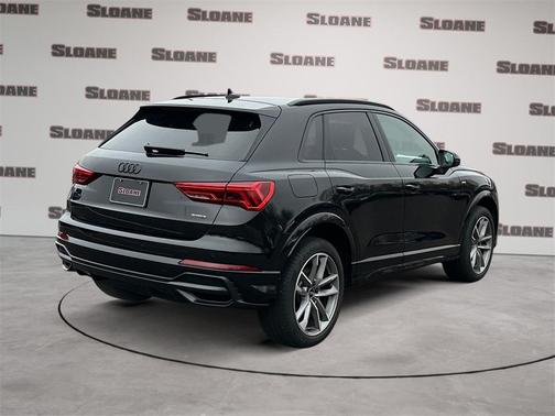 2022 Audi Q3 45 S line Premium