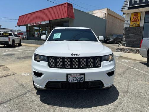 2018 Jeep Grand Cherokee Altitude