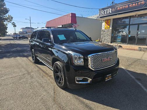 2017 GMC Yukon XL Denali
