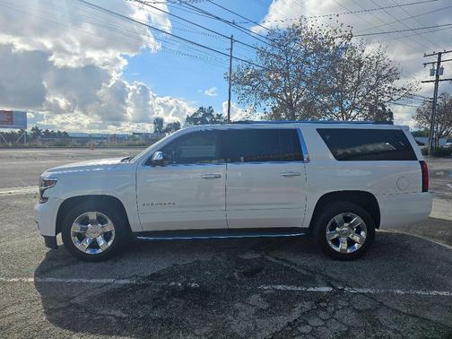 2017 Chevrolet Suburban Premier