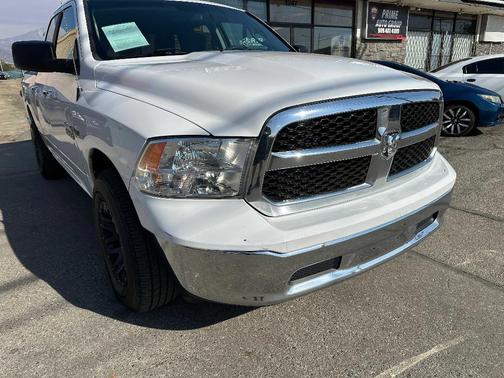 2017 RAM 1500 SLT