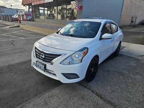 2016 Nissan Versa 1.6 SV