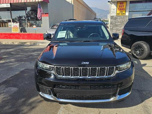 2023 Jeep Grand Cherokee L Laredo