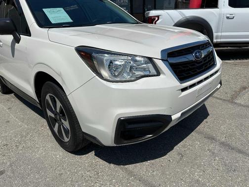 2017 Subaru Forester 2.5i