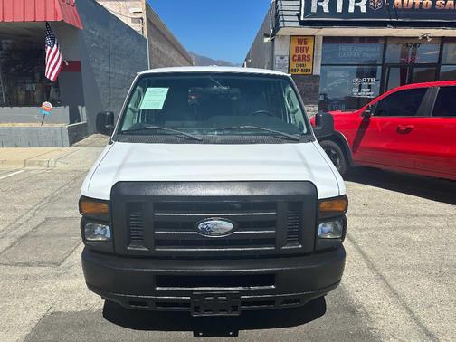 2014 Ford E350 Super Duty XL