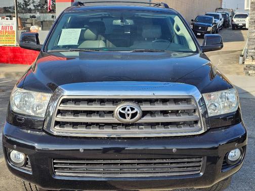 2013 Toyota Sequoia SR5