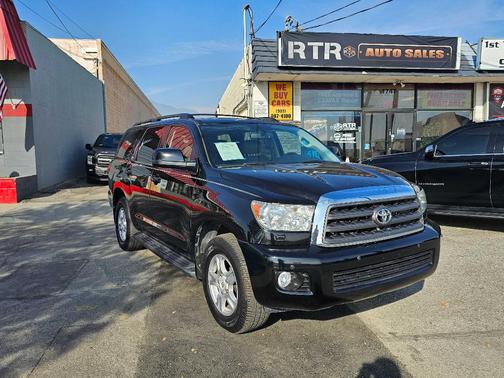 2013 Toyota Sequoia SR5